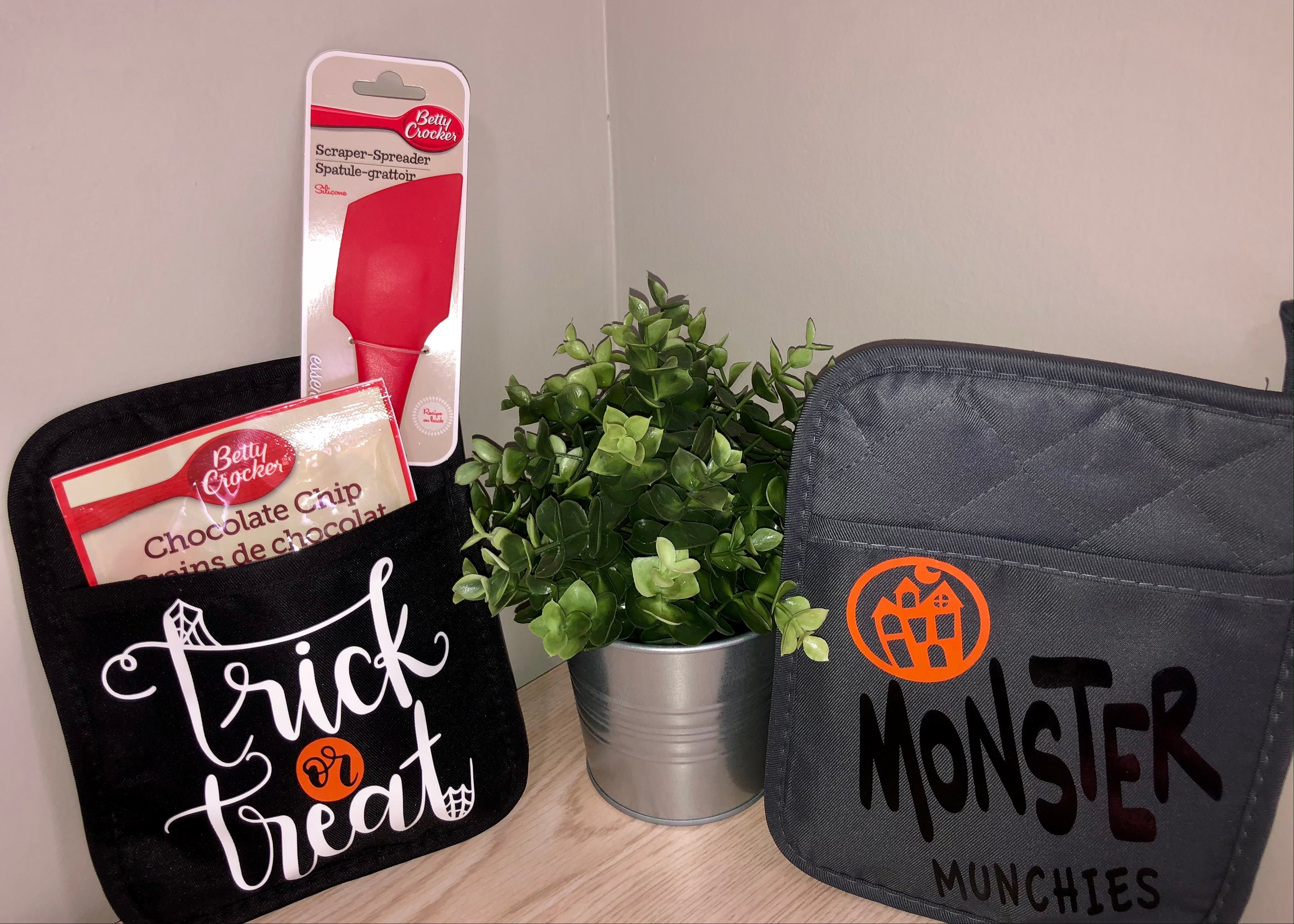 Potholder Gift Sets (Personalized) - Hallowe'en